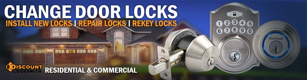 Residential locksmith service to change door locks